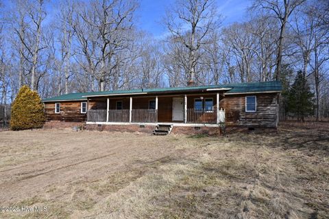 Homes For Sale - 1726 Garner Road<br/> Denton, NC 27239