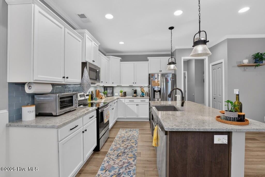 1200 Caracara Drive