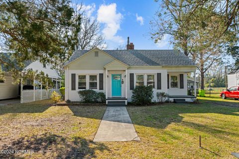 Homes For Rent - 607 Watson Avenue<br/> New Bern, NC 28560