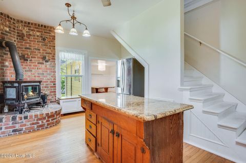 Tiny photo for 206 W Foy Street, Richlands, NC 28574 (MLS # 100579362)