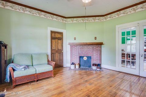 Tiny photo for 206 W Foy Street, Richlands, NC 28574 (MLS # 100579362)