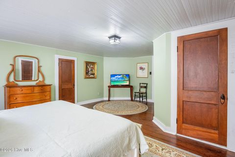 Tiny photo for 206 W Foy Street, Richlands, NC 28574 (MLS # 100579362)