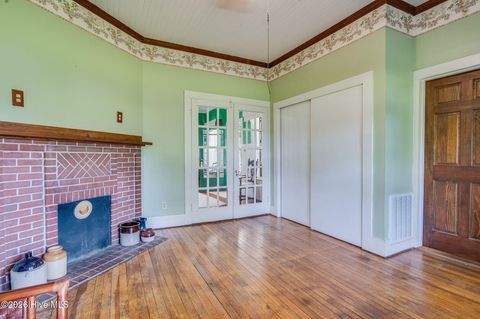 Tiny photo for 206 W Foy Street, Richlands, NC 28574 (MLS # 100579362)