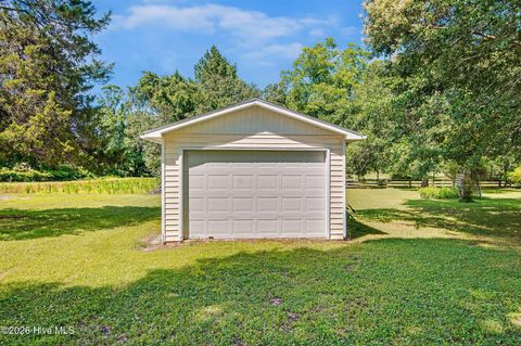 Tiny photo for 206 W Foy Street, Richlands, NC 28574 (MLS # 100579362)