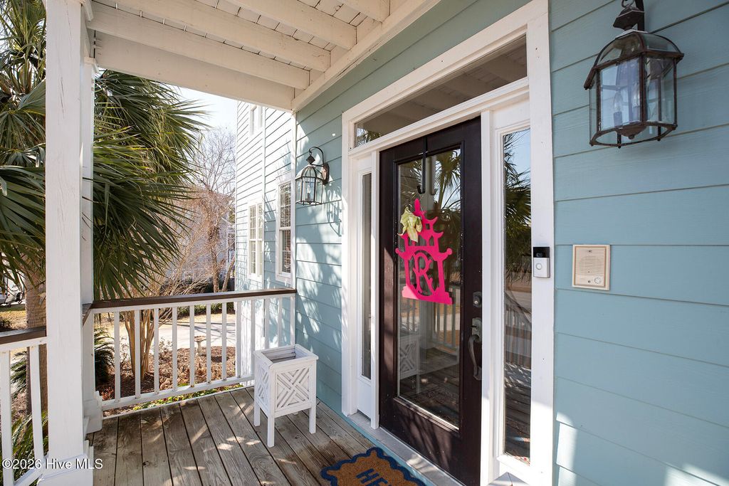 Photo of 8308 Lakeview Drive, Wilmington, NC 28412 (MLS # 100590632)