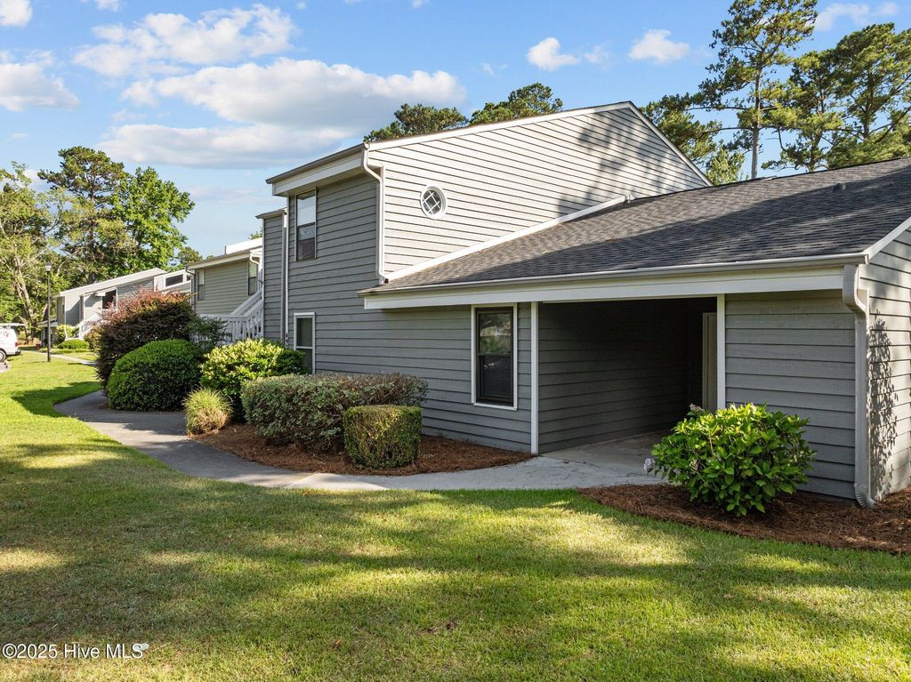 Photo of 702 Azalea Drive #495, Hampstead, NC 28443 (MLS # 100530960)