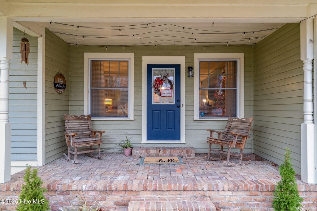 Photo of 205 W South Street, Fremont, NC 27830 (MLS # 100545444)