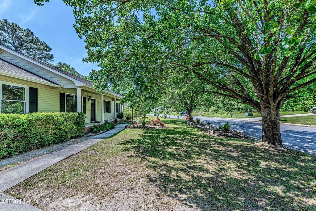 Photo of 223 Spring Drive, Jacksonville, NC 28540 (MLS # 100568106)