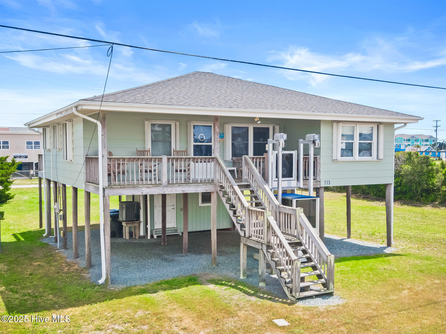 713 Channel Boulevard