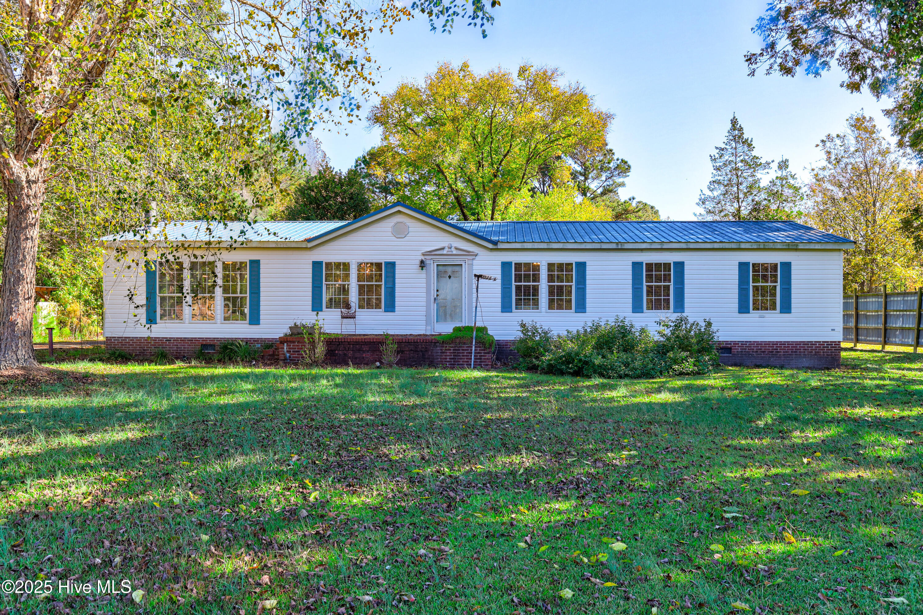 Burgaw, North Carolina 28425, United States, 3 Bedrooms Bedrooms, ,3 BathroomsBathrooms,Residential,Pending,255983