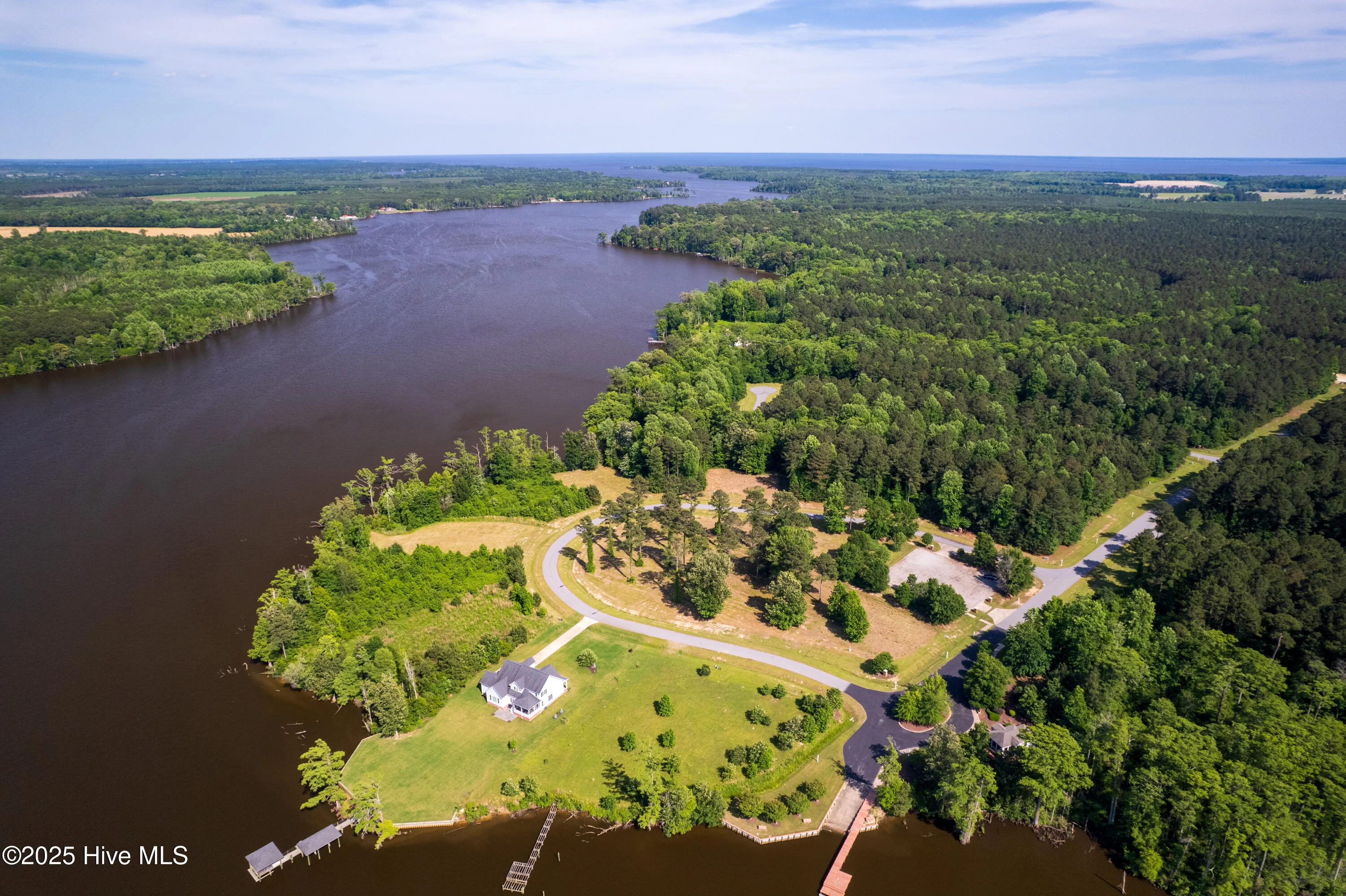 348 Plantation Circle