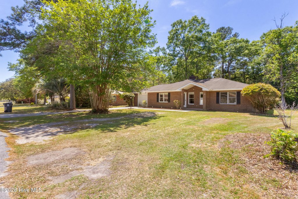 Photo of 1061 Mille Avenue SW, Calabash, NC 28467 (MLS # 100568035)