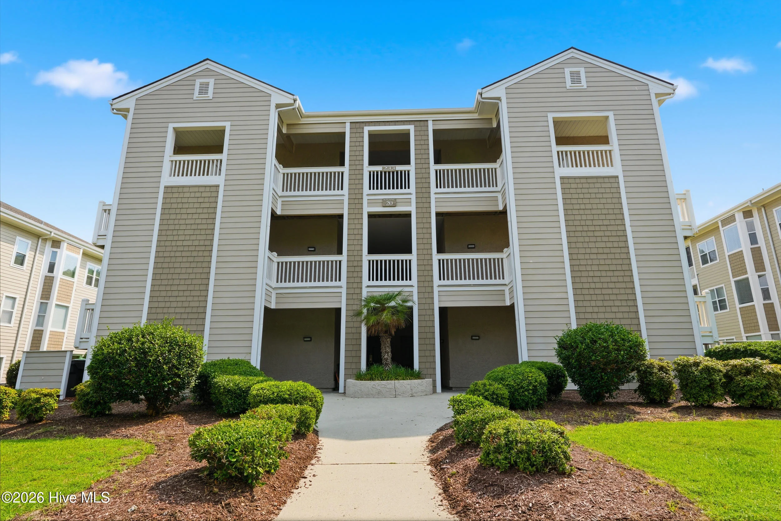 233 Kings Trail Unit # 2001