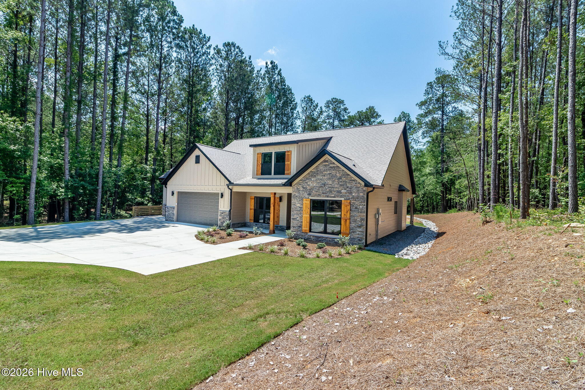 1036 Longleaf Way
