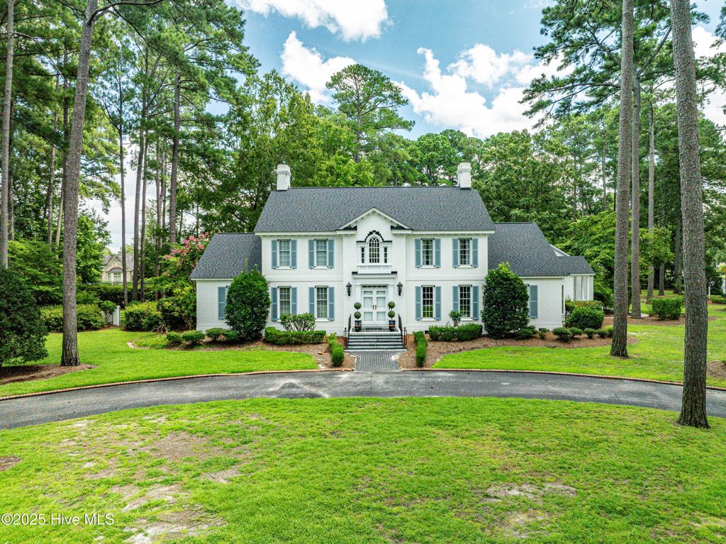 Photo of 611 Queen Annes Road, Greenville, NC 27858 (MLS # 100526788)