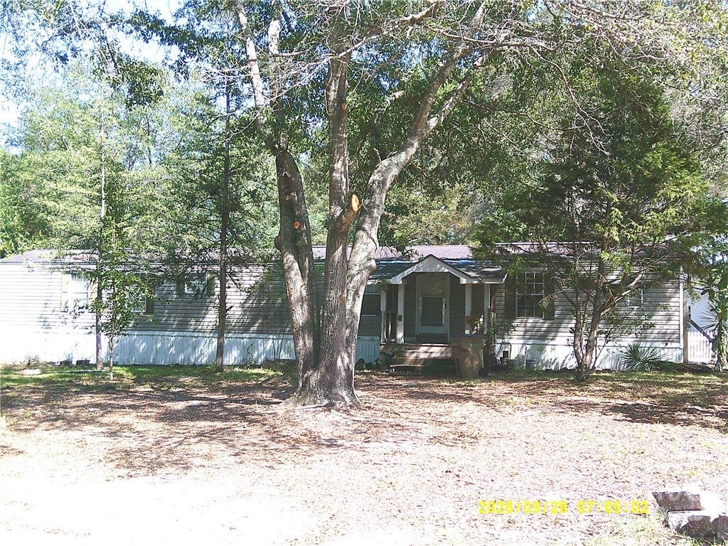 Photo of 129 Edgewaters Drive, Bloomingdale, GA 31302 (MLS # SA365489)
