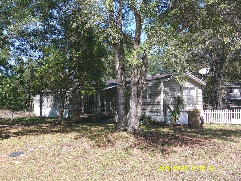 Photo of 129 Edgewaters Drive, Bloomingdale, GA 31302 (MLS # SA365489)