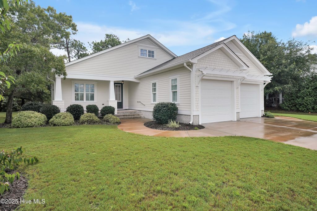 Photo of 1010 Softwind Way, Southport, NC 28461 (MLS # 100524954)