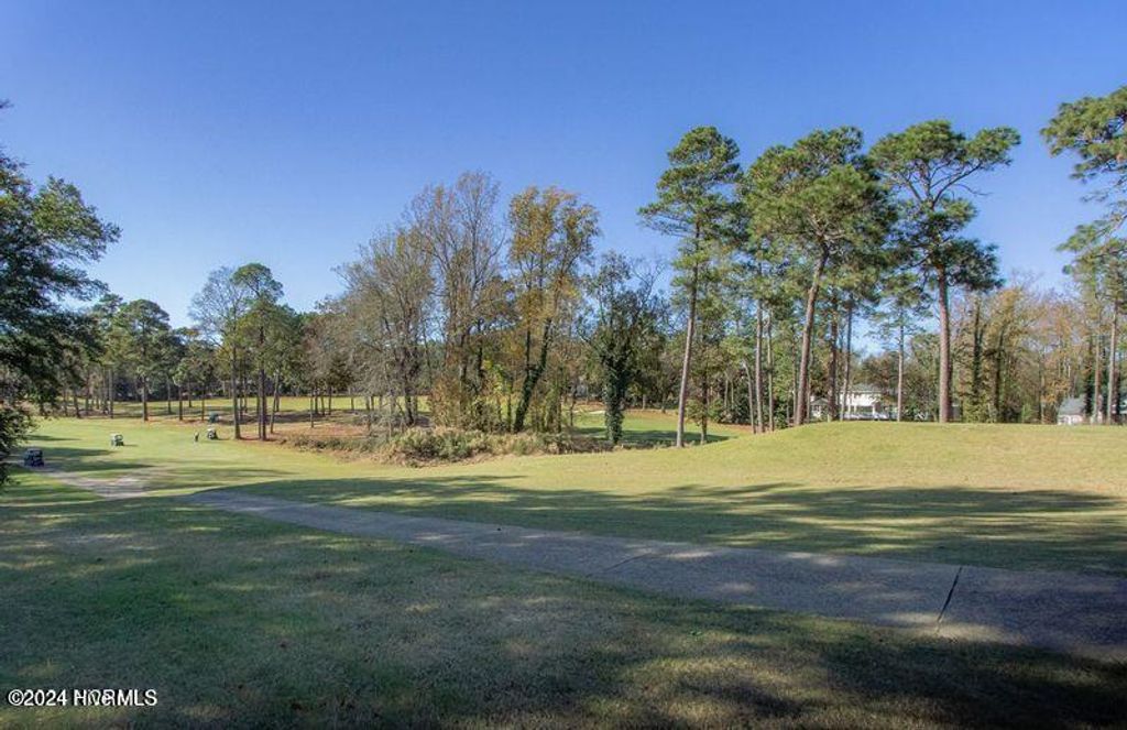 Photo of 215 Inverrary Road, Pinehurst, NC 28374 (MLS # 100547926)