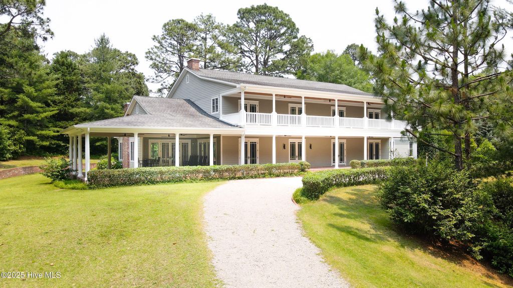 Photo of 215 Inverrary Road, Pinehurst, NC 28374 (MLS # 100547926)