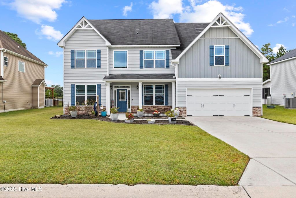 Photo of 107 Pine Lakes Drive, Maple Hill, NC 28454 (MLS # 100531690)