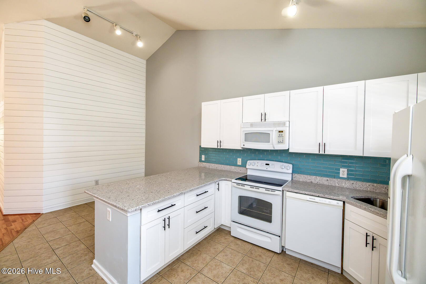 218 Eucalyptus Lane