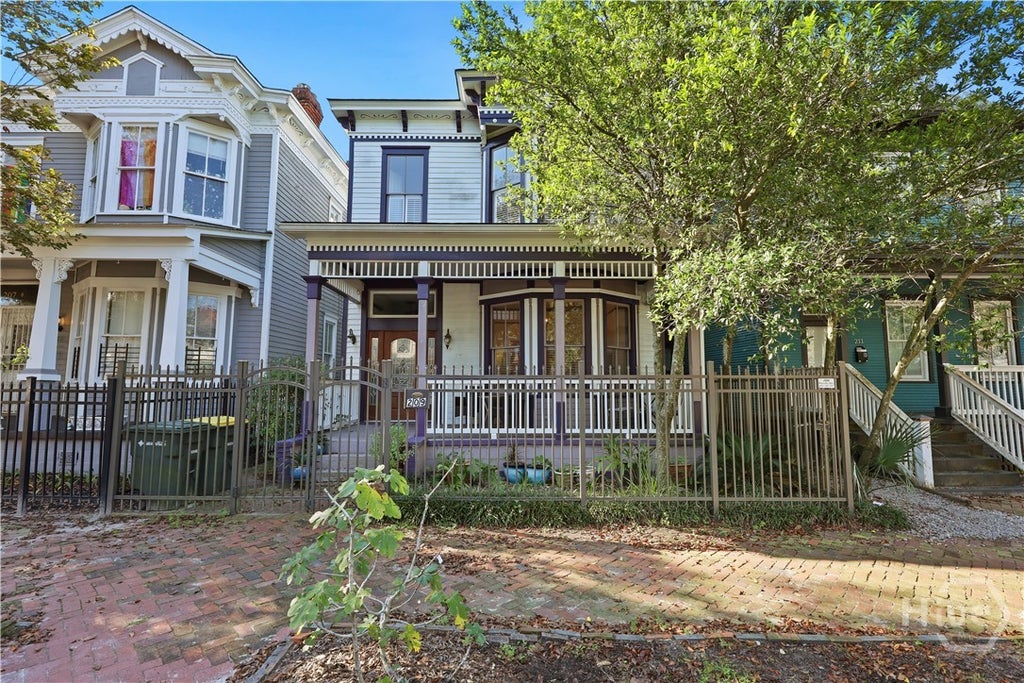 Photo of 209 W 38th Street, Savannah, GA 31401 (MLS # SA366533)
