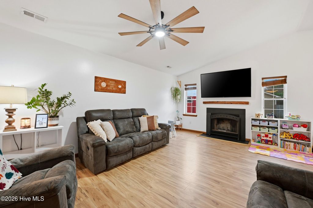 Photo of 218 Redberry Drive, Richlands, NC 28574 (MLS # 100557508)