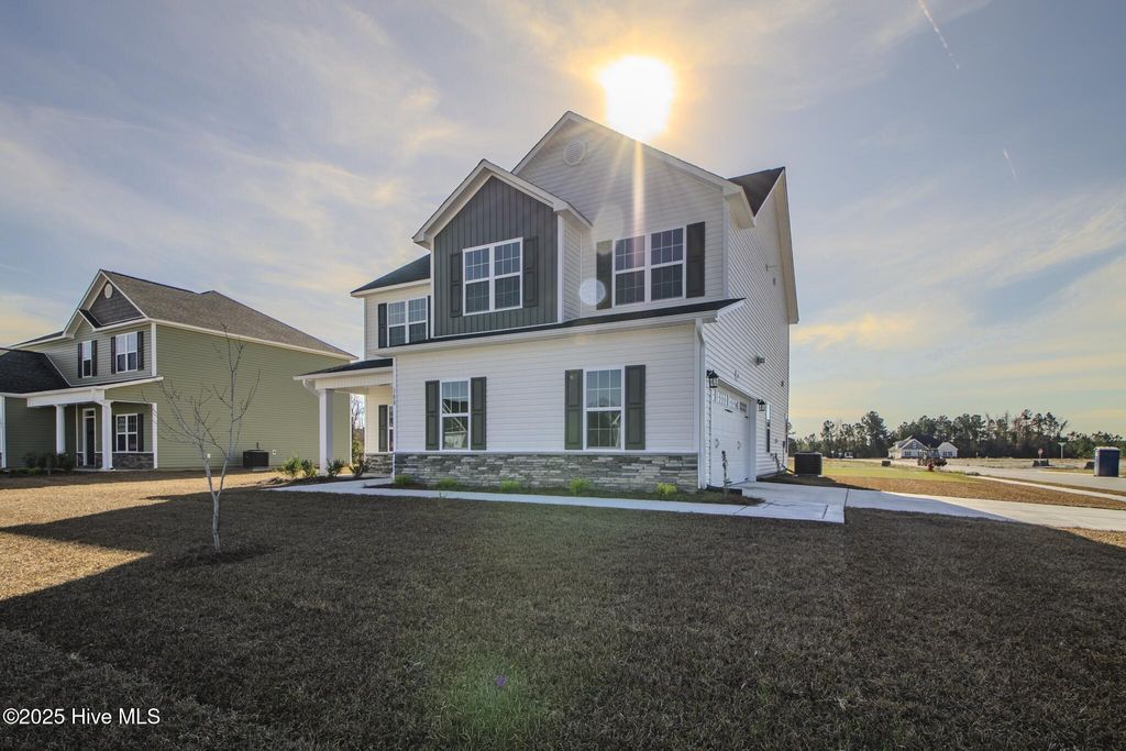 Photo of 108 Twisted Vine Boulevard, Jacksonville, NC 28546 (MLS # 100504969)