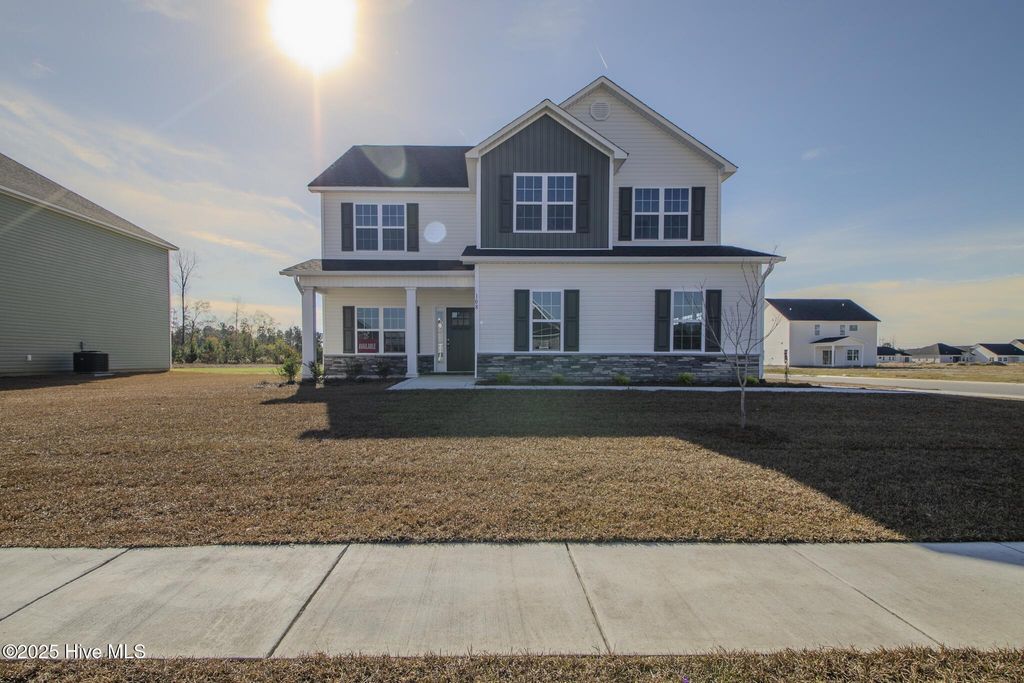 Photo of 108 Twisted Vine Boulevard, Jacksonville, NC 28546 (MLS # 100504969)