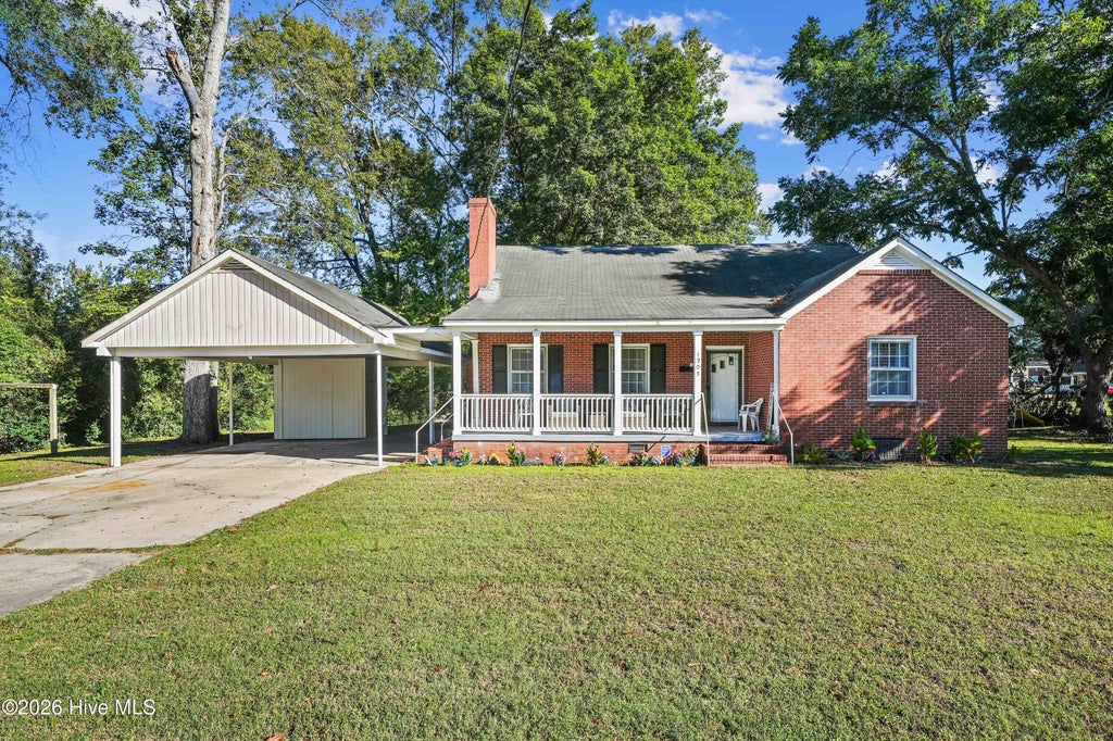 Photo of 1303 W Washington Avenue, Kinston, NC 28504 (MLS # 100610277)