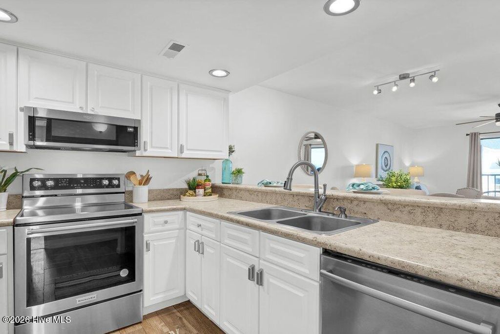 Photo of 1518 Lake Park Boulevard S #Apt 3d, Carolina Beach, NC 28428 (MLS # 100558610)