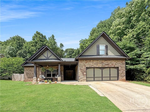 Homes For Sale - 361 Lake Vista Drive<br/> Jefferson, GA 30549