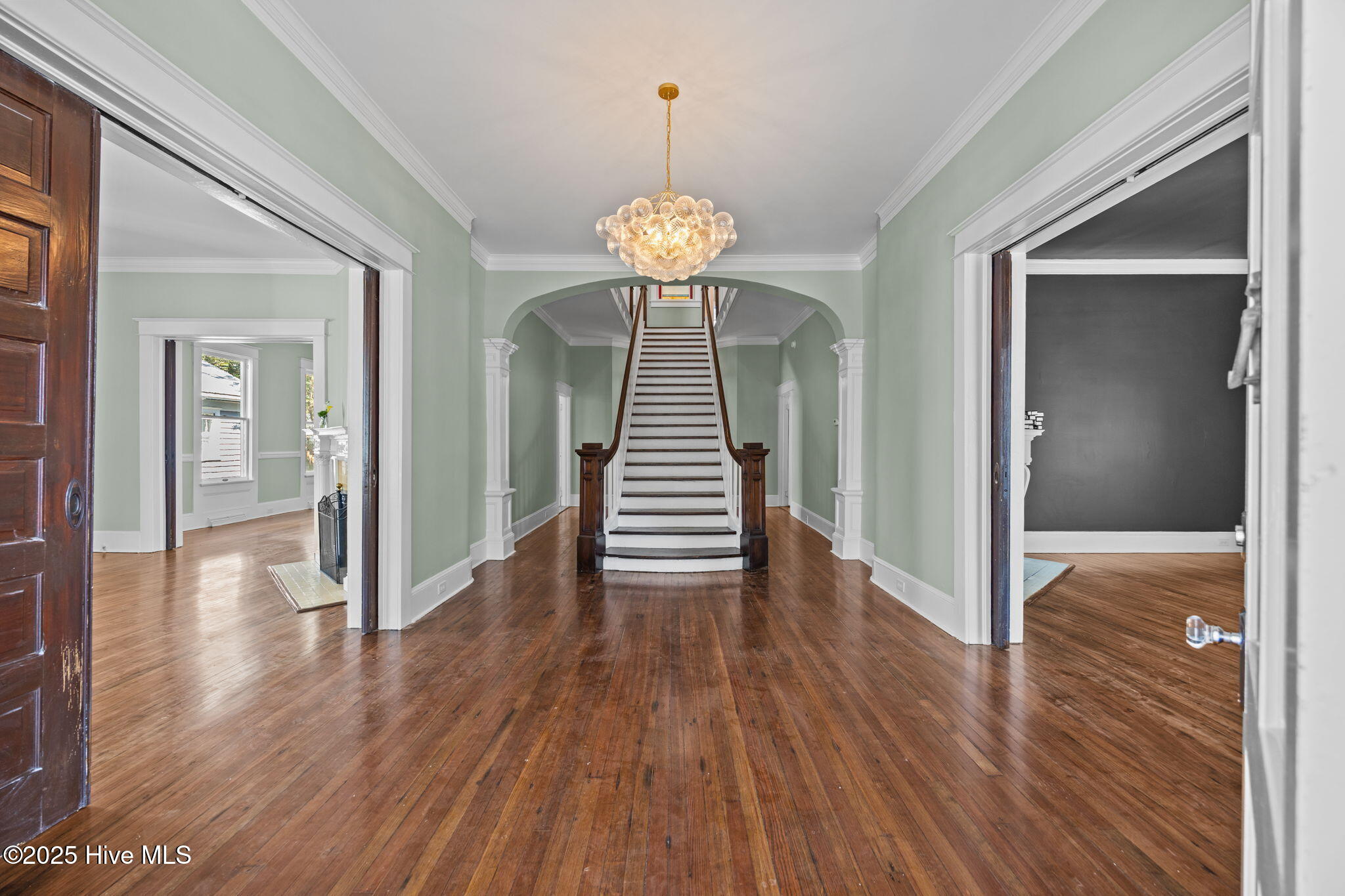 620 W 2nd Street