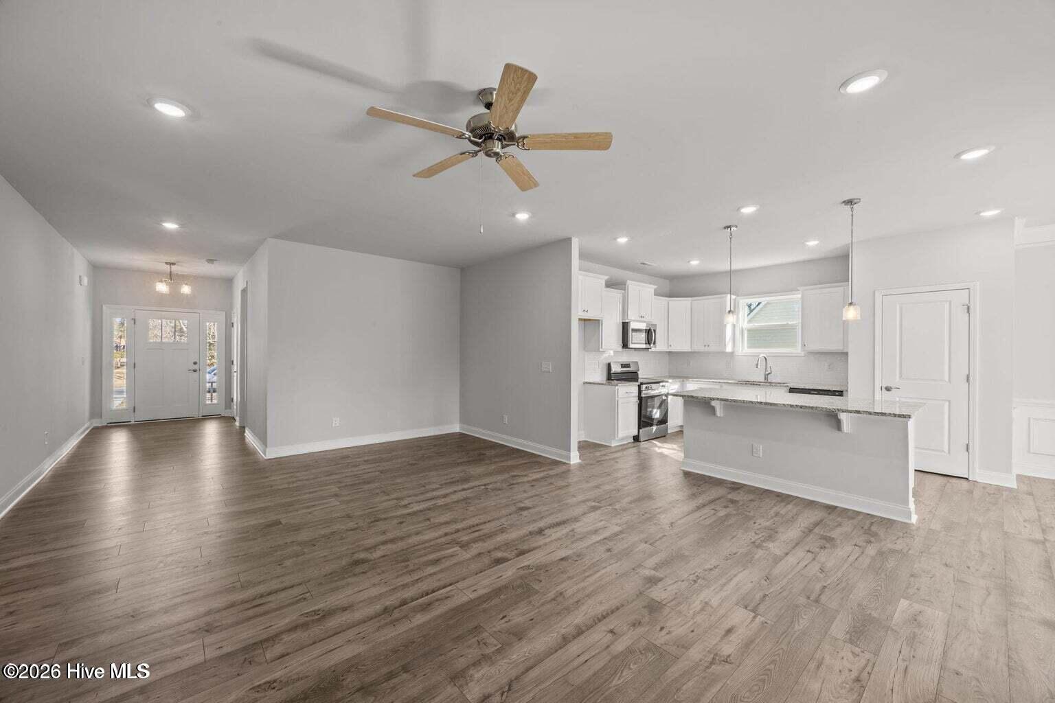 811 Pelican Drive