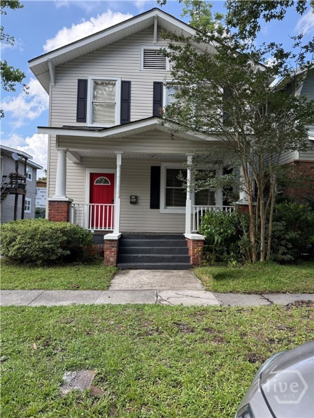 Photo of 856 E 35th Street, Savannah, GA 31401 (MLS # SA352922)