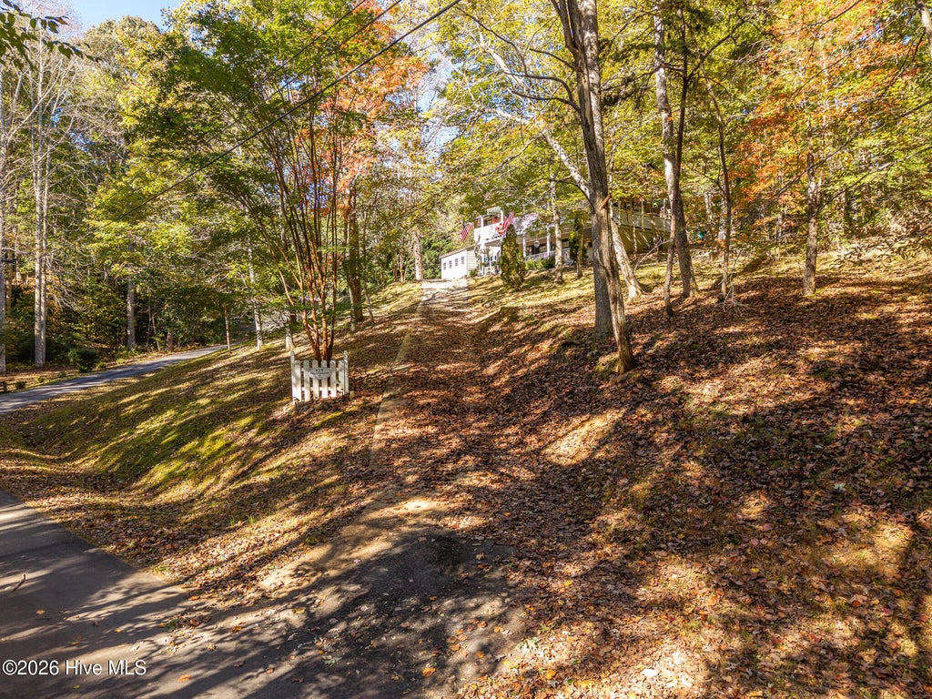 Photo of 222 W Hills Drive, Murphy, NC 28906 (MLS # 100612722)