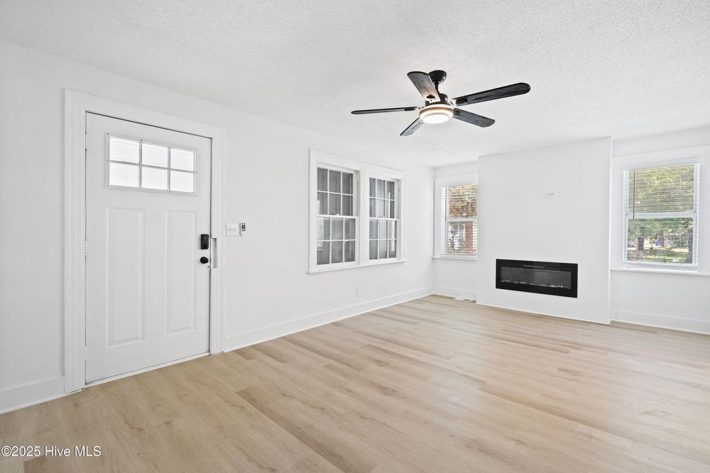 Photo of 214 Arlington Circle, Greenville, NC 27834 (MLS # 100513147)