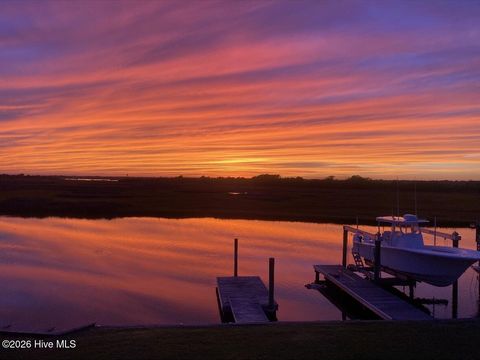 Tiny photo for 3083 3rd Street, Surf City, NC 28445 (MLS # 100568785)