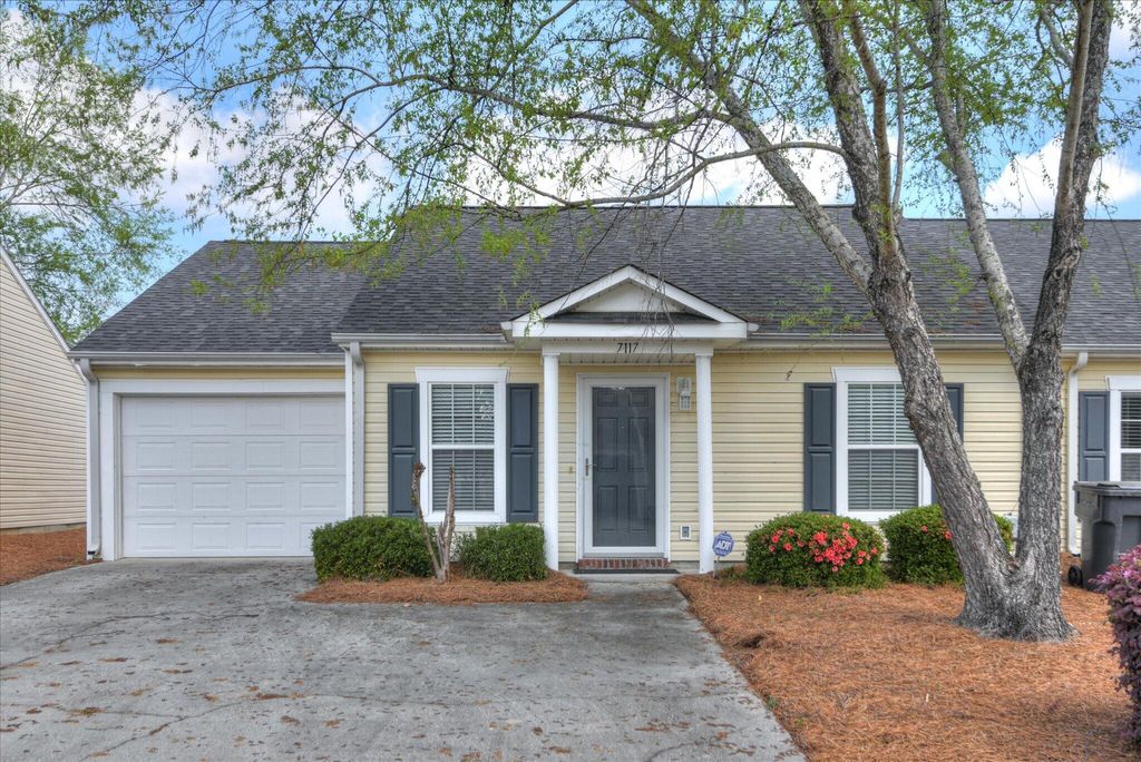 Photo of 7117 Belize Drive, Augusta, GA 30909 (MLS # 553854)