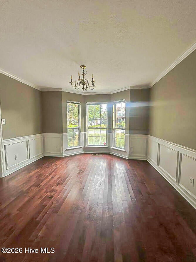 3007 St James Place