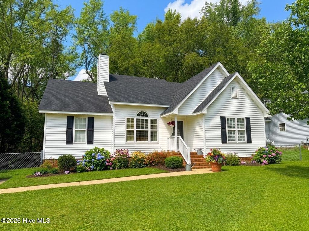 Photo of 109 Arbor Drive, Greenville, NC 27858 (MLS # 100563901)