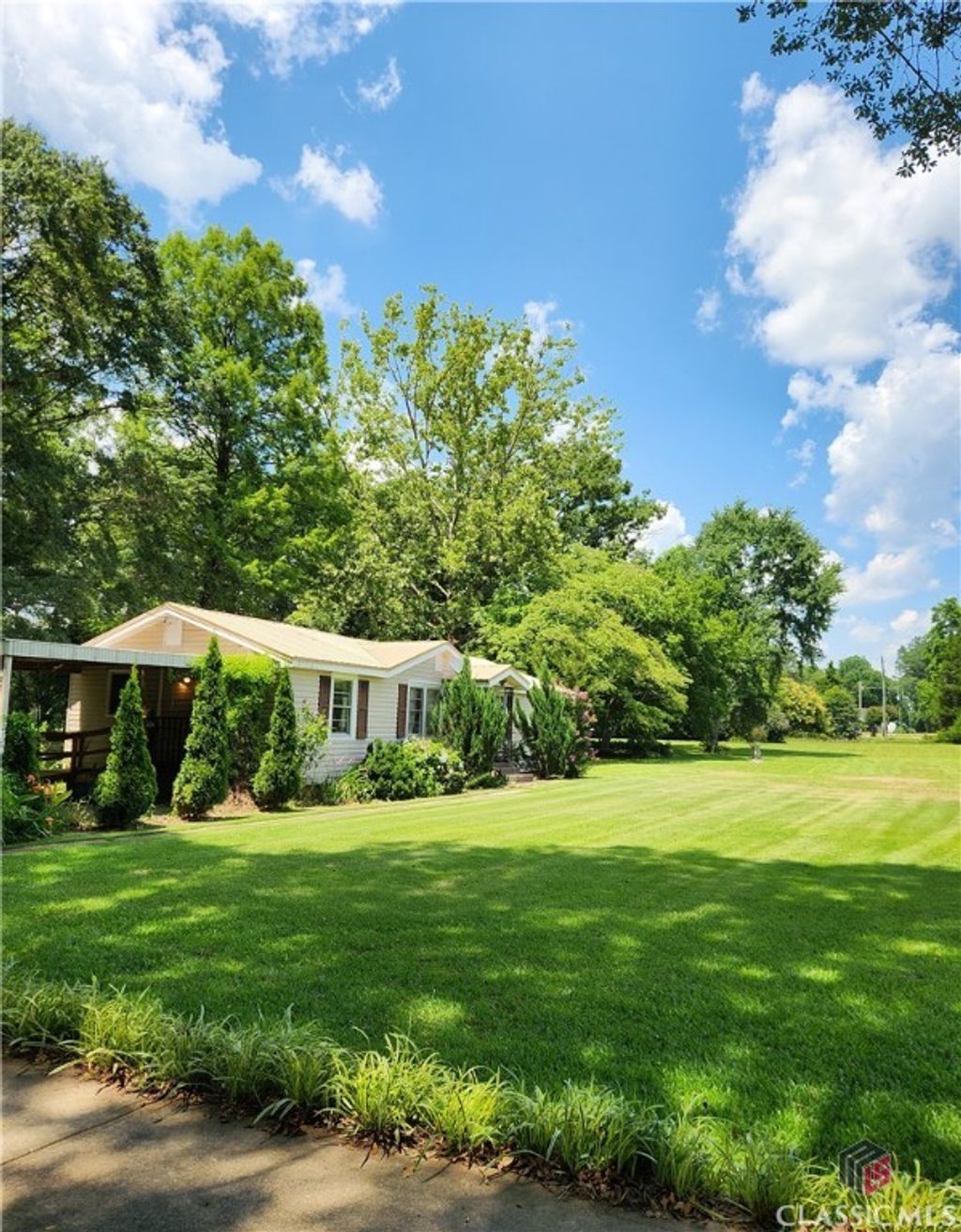 Photo of 4660 Fairplay Road, Madison, GA 30650 (MLS # CM1027717)