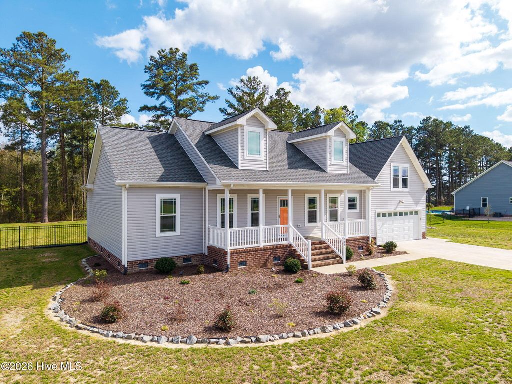 Photo of 109 Foxglove Drive, Moyock, NC 27958 (MLS # 100565336)