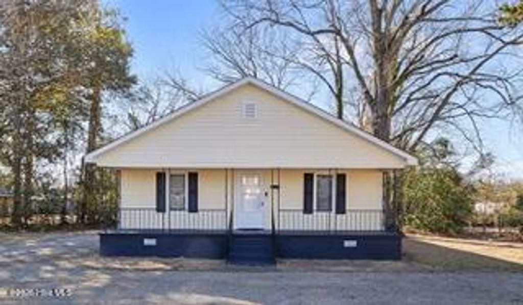 Photo of 804 E Pine Street, Goldsboro, NC 27530 (MLS # 100555215)