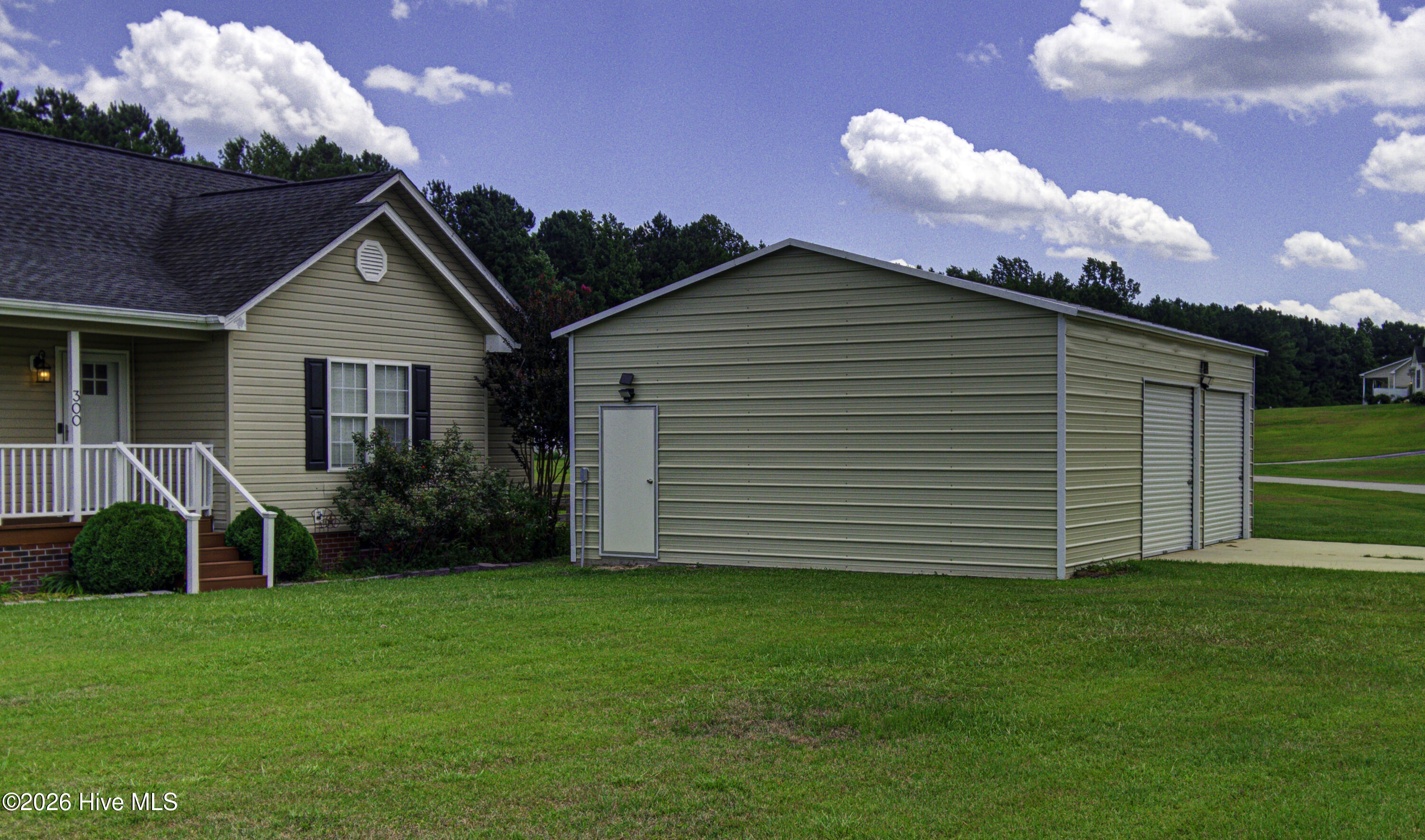 300 Crest Place