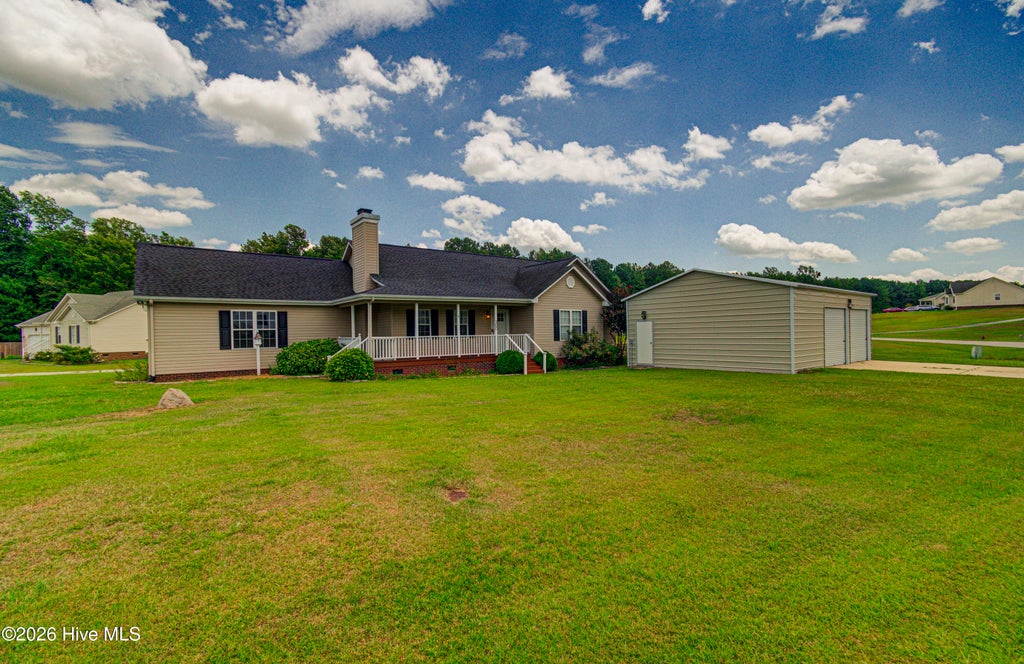 Photo of 300 Crest Place, Jacksonville, NC 28540 (MLS # 100588631)