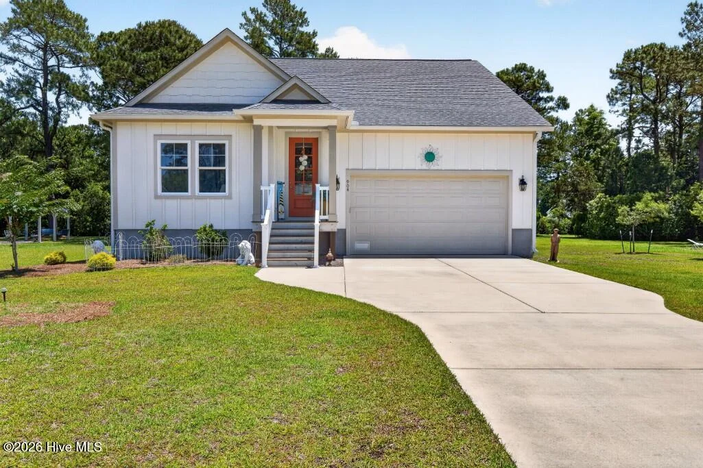 904 Sea Holly Court