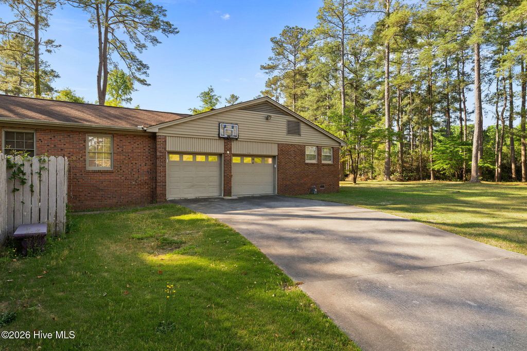 Photo of 708 Frederick Avenue, Laurinburg, NC 28352 (MLS # 100567966)