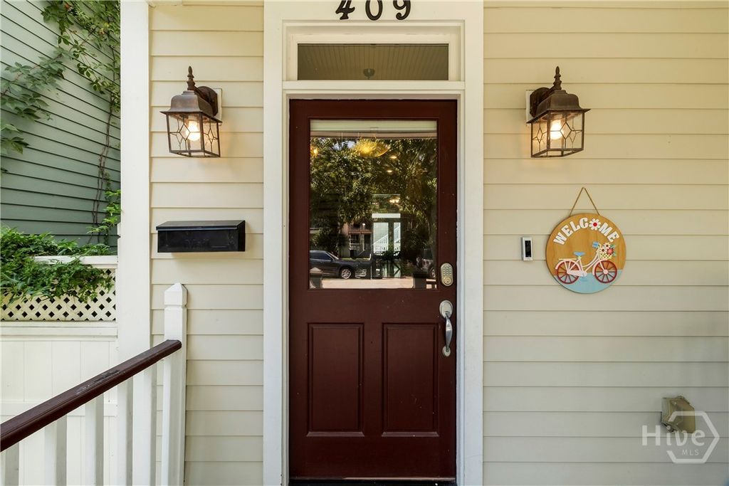 Photo of 409 E Park Avenue, Savannah, GA 31401 (MLS # SA336041)